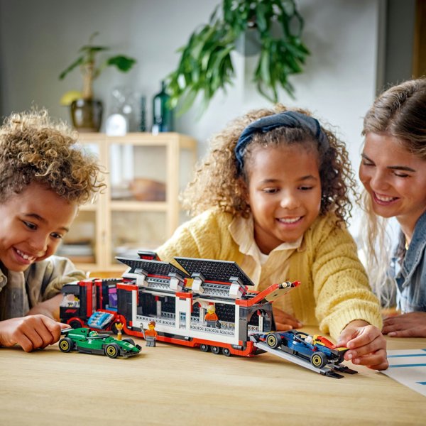 LEGO City Formula 1 Φορτηγό με Μονοθέσια RB20 και AMR24 F1 (60445)