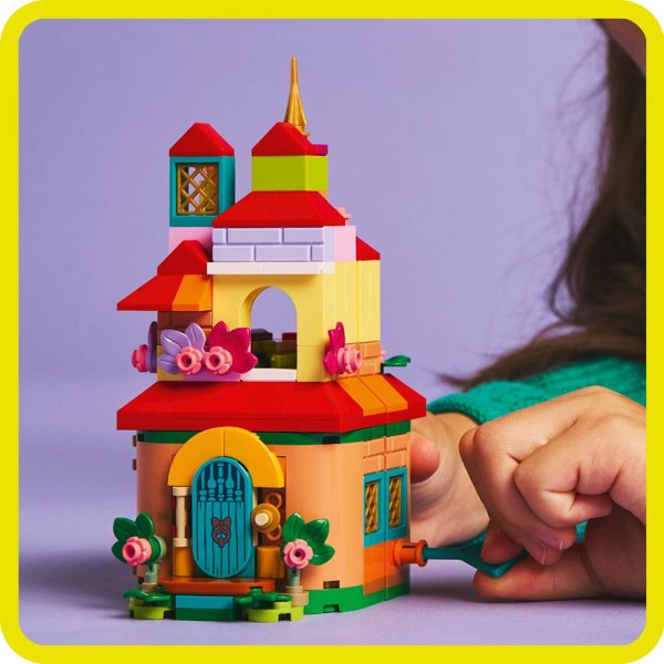 LEGO Disney Το μαγικό μας Encanto — Μικροσπίτι (43261)