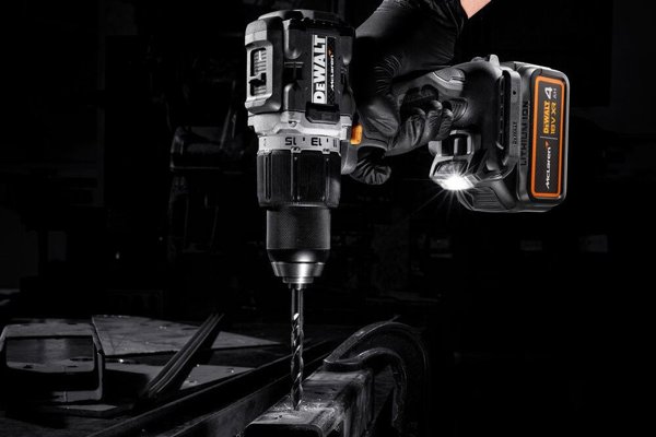 18v xr δράπανο-κατσαβίδι με κρούση 1x4ah mclaren