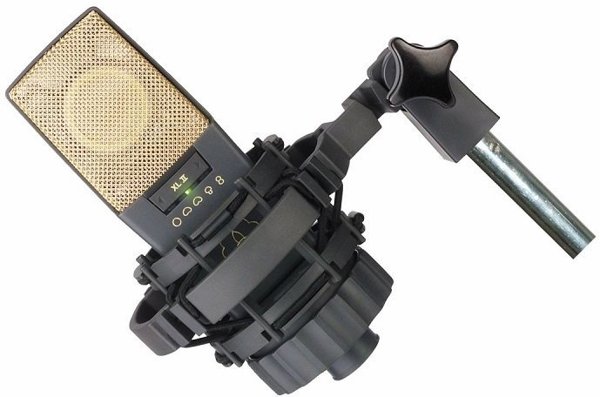 AKG C414 XLII Μικρόφωνο πυκνωτικό με μεγάλη μεμβράνη 20-20 000 Hz