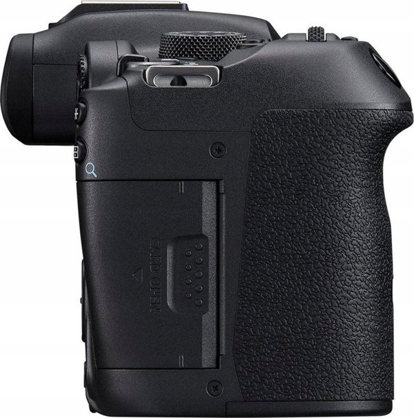 Φωτογραφική μηχανή Canon EOS R7 + αντάπτορας EF-EOS R (5137C020AA)