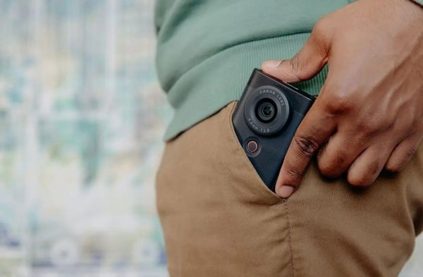 Ψηφιακή φωτογραφική μηχανή Canon Canon Powershot V10 Vlogging Kit, ασημί