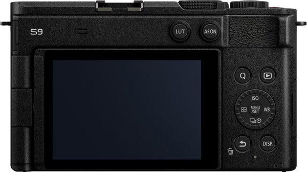 Φωτογραφική μηχανή Panasonic Lumix S9 μαύρη + 18-40mm f/4.5-6.3 (DC-S9NE-K)