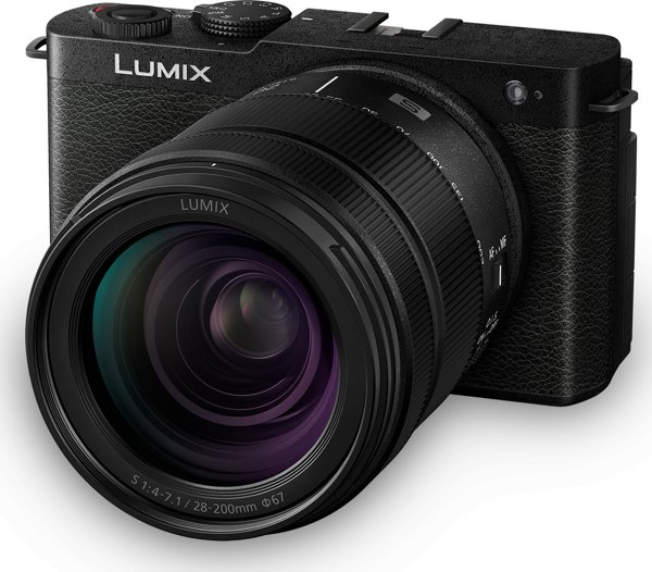 Φωτογραφική μηχανή Panasonic Lumix S9 μαύρη + 28-200mm f/4.0-7.1 (DC-S9HE-K)