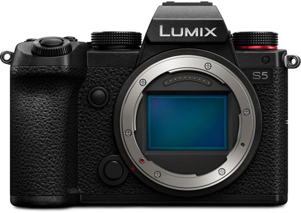 Panasonic Lumix DC-S5 + 24-105mm Kit