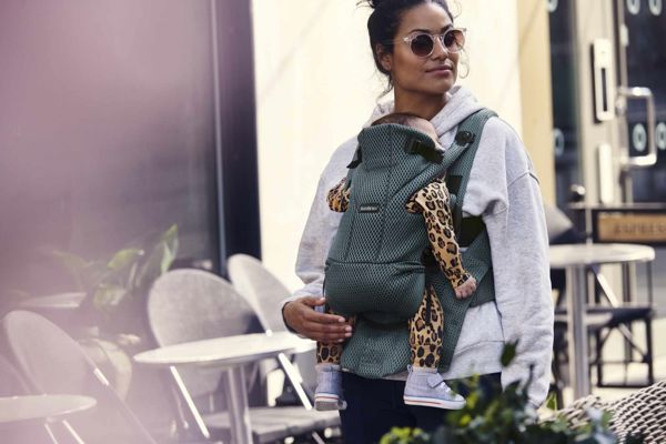 BabyBjorn BABYBJÖRN - Baby Carrier Move - Sage green, 3D Mesh