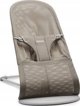 BabyBjorn BABYBJORN ρηλάξ BLISS Mesh, γκρι/μπεζ + παιχνίδι, 606102
