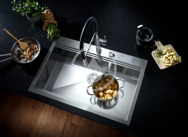 Μπαταρία κουζίνας Grohe Μπαταρία κουζίνας Essence Μονοχειριστήριο 1/2