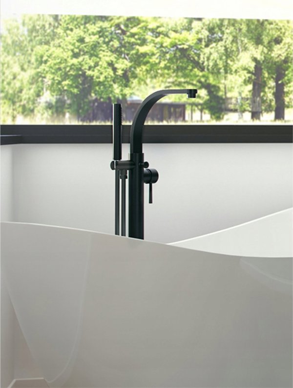 Μπαταρία νιπτήρα Besco Bathroom faucet from Floor Decco, μαύρο, Besco BW-DI-CZ