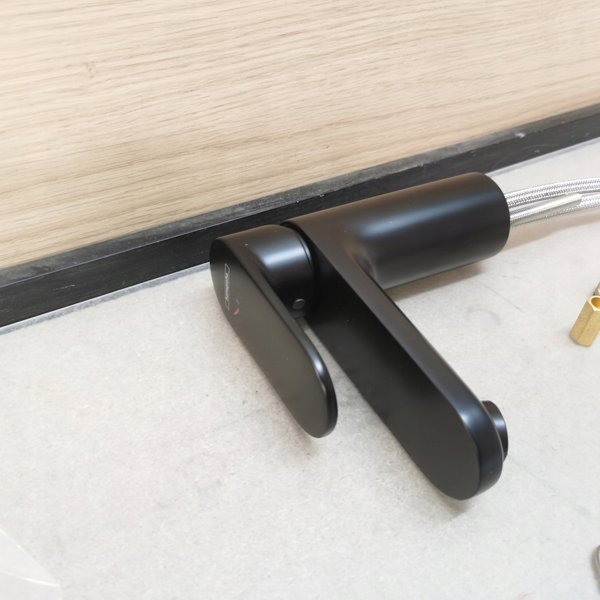 Μπαταρία νιπτήρα Hansa Hansgrohe Vernis Blend 100 CoolStart, 71585670, black matt