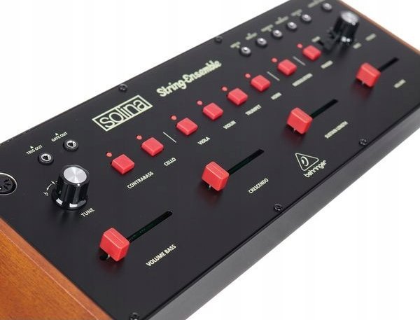 Behringer Behringer SOLINA STRING ENSEMBLE Αναλογικό συνθεσάιζερ 13806338 4033650000000