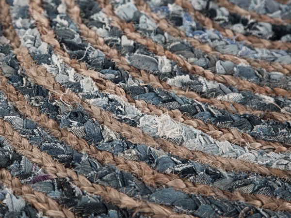 Beliani Στρογγυλό χαλί από γιούτα 120 cm μπλε-μπεζ MASLAK 8497460 4251682228190