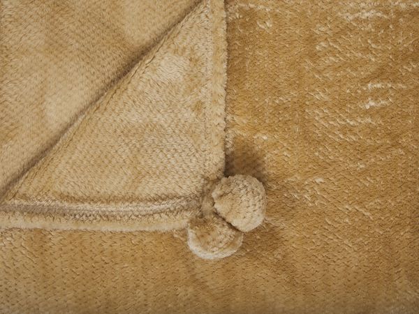 Κουβέρτα Beliani Saitler 200x220cm με Πομπόν - Απαλή και Αφράτη Κίτρινη Κουβέρτα για Σαλόνι ή Κρεβατοκάμαρα