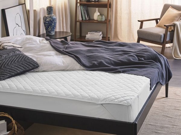 Beliani Βαμβακερό προστατευτικό στρώματος 160 x 200 cm MANASLU 11356927 4251682280198