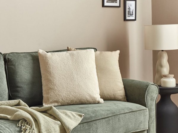 Beliani 2 boucle διακοσμητικά μαξιλάρια 45 x 45 cm μπεζ LEUZEA Lumarko! 13565359 4255664860149