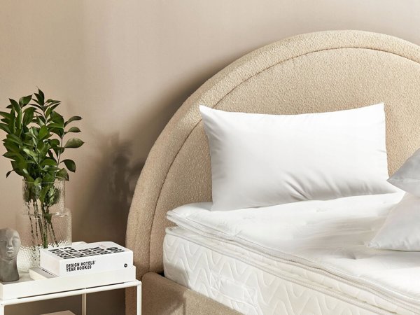 Μαξιλάρι Beliani Microfiber ψηλό 40 x 80 cm ERRIGAL Lumarko! 13509653 4255664830647