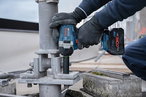 Bosch GDS 18V-750 C Επαγγελματικό Μπουλονόκλειδο Μπαταρίας 1/2" 750Nm με 2 Μπαταρίες 8.0Ah & Bluetooth Connectivity