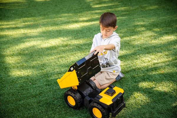 CAT Mighty Steel Dump Truck, 82415