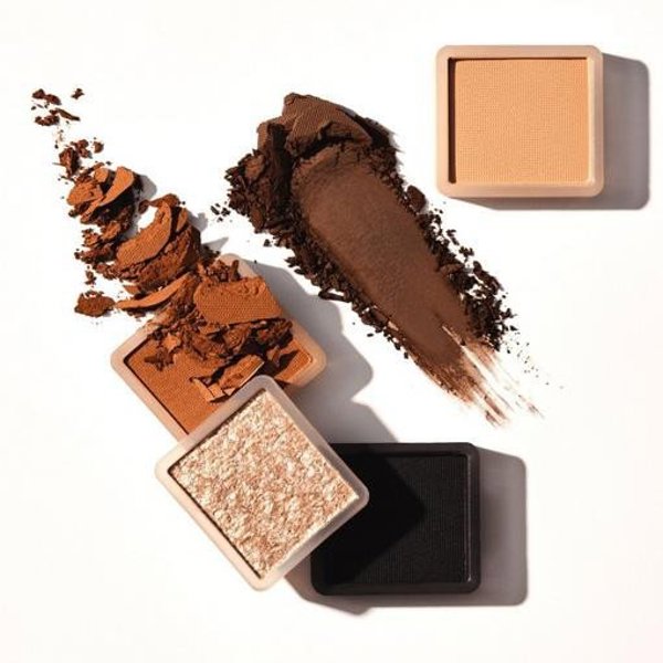 CATRICE_Tiny Treasures Eyeshadow Palette paleta cieni do powiek 010 Everyday Essentials 4,2g