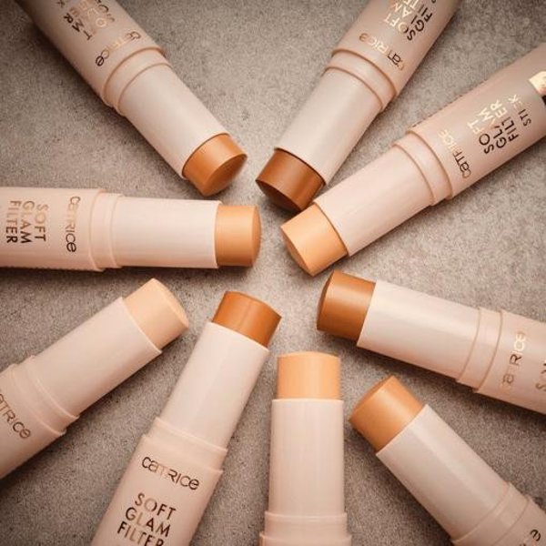 CATRICE Soft Glam Filter Stick foundation 020 Medium Light 9g