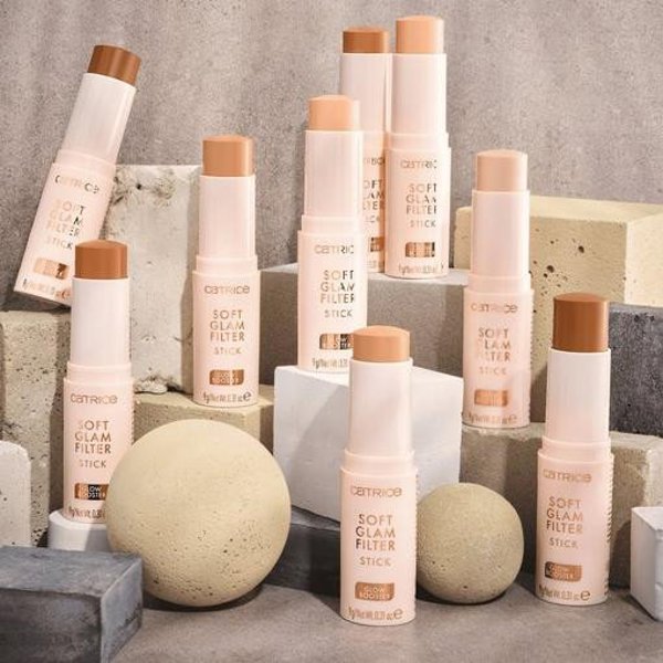 CATRICE Soft Glam Filter Stick foundation 020 Medium Light 9g