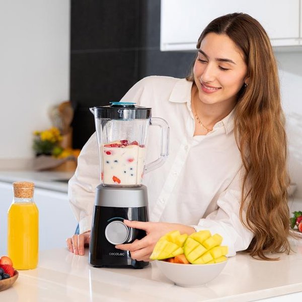 Cecotec Maišytuvas | Power Juodas Titanium 1300MAX B | Tabletop | 1300 W | Jar material Plastic | Jar capacity 1.5 L | Ice crushing | Juodas
