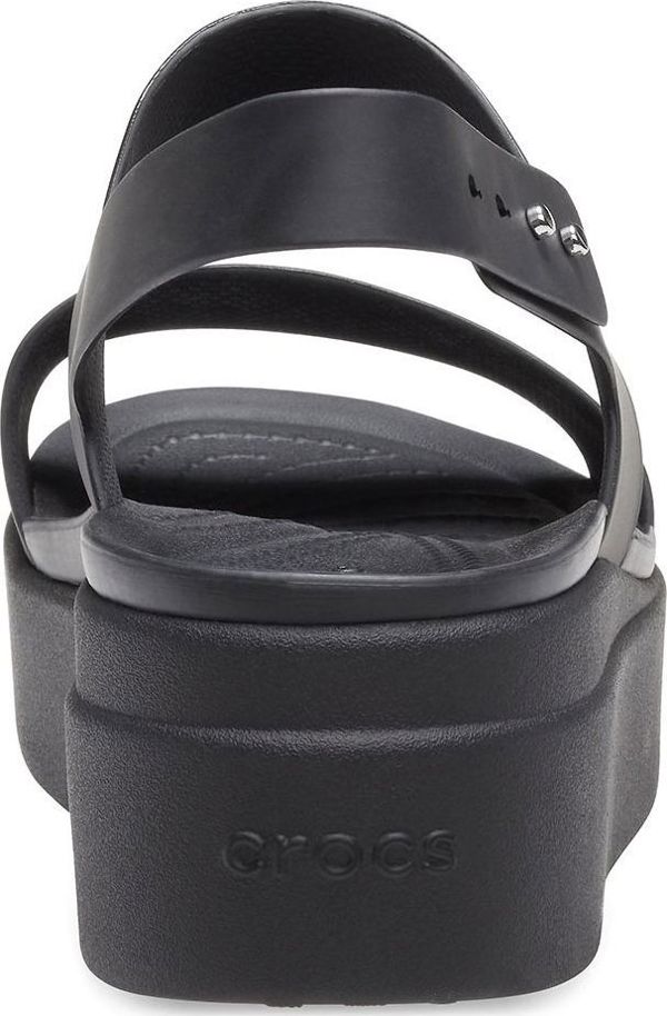 Crocs Crocs γυναικεία σανδάλια Brooklyn Low Wedge μαύρα 206453 060 42-43