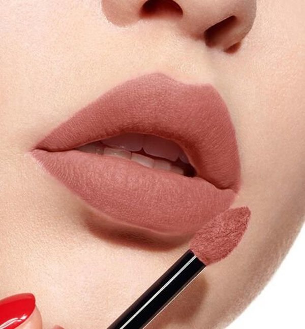 Dior DIOR ROUGE FOREVER ΥΓΡΟ ΚΡΑΓΙΟΝ 200 FOREVER DREAM 6ML