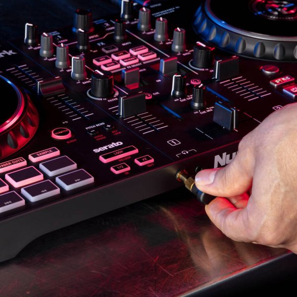 DJ ελεγκτής Mixtrack Platinum FX Numark
