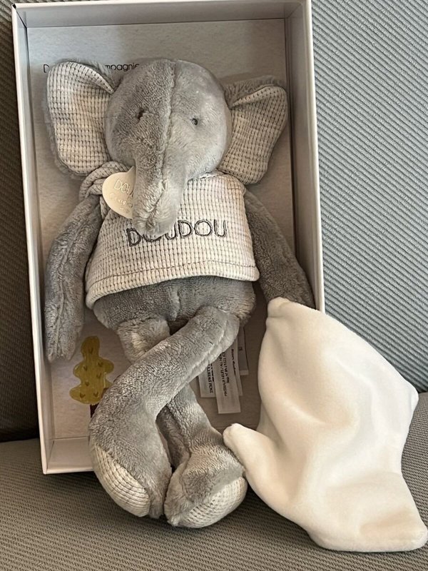 DOUDOU ET COMPAGNIE DOUDOU ET COMPAGNIE παιχνίδι ύπνου-ελέφαντας 25cm, DC4188