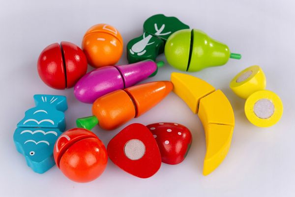Ecotoys Drewniane owoce warzywa jedzenie do krojenia 13szt (1099)