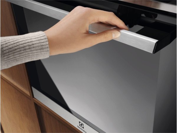 Electrolux EOE8P38X