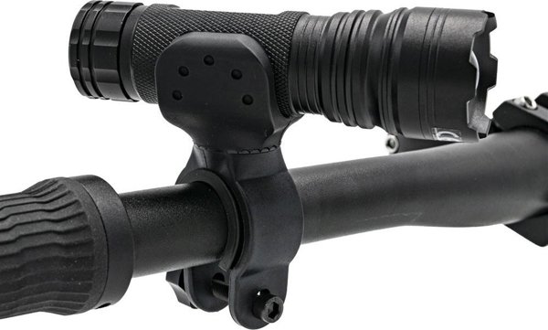 Falcon Eye Φακός χειρός Falcon Eye Alpha, 450 lm, βάση για τιμόνι, επαναφορτιζόμενος με εστίαση