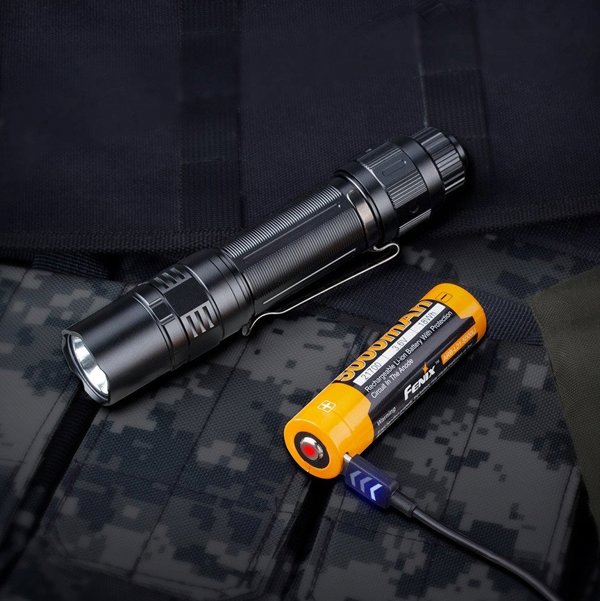 Fenix   PD36 TAC flashlight