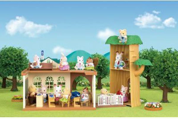 Φιγούρα EPOCH Sylvanian Families Αγροτικό σχολείο στο δέντρο - 5105