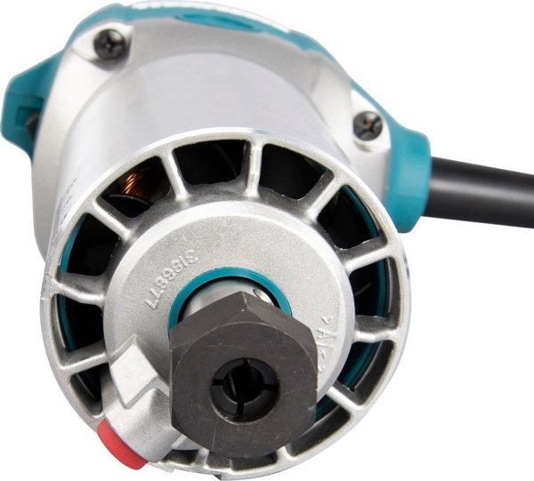 Φρέζα MAKITA RT0702C 710 W
