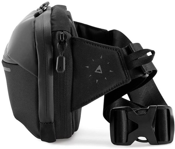 Gomatic Navigator Sling 1L chest bag