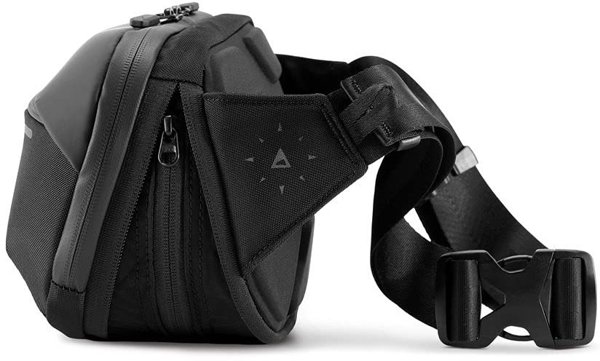Gomatic Navigator Sling 1L chest bag