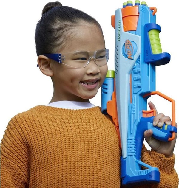 Ο εκτοξευτής Hasbro Nerf blaster Elite JR Rookie Pack 32 γύρους στοχεύει το ZA5180