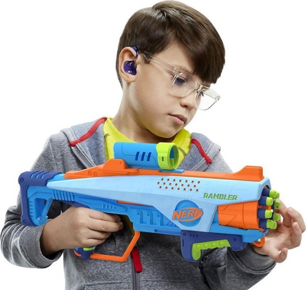 Ο εκτοξευτής Hasbro Nerf blaster Elite JR Rookie Pack 32 γύρους στοχεύει το ZA5180