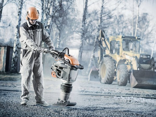 Πλυντήριο Vibro Husqvarna HUSQVARNA LT6005 9&quot| 2.7kW