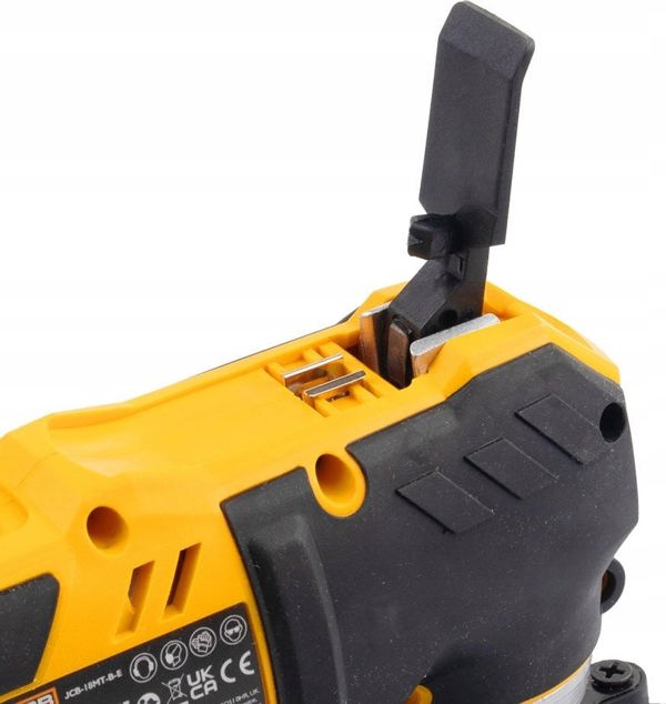 JCB Πολυλειτουργικό ταλαντευόμενο εργαλείο 18V (σετ: μπαταρία 2Ah, φορτιστής, τσάντα)