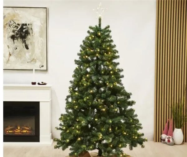 Juletræ kunstig PVC "ASKE", Klasse B+, 180x118 cm m/LED NORDIC WINTER (780-135)