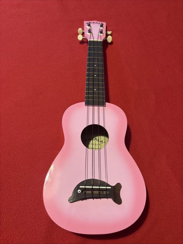 Kala Makala Dolphin soprano ukulele, pink burst