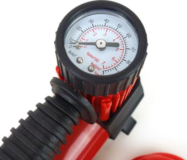 Φορητός αεροσυμπιεστής αυτοκινήτου AMiO Acomp-05 12 V