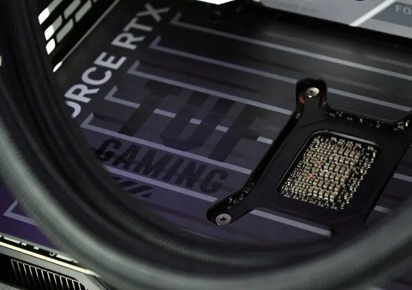 Komputronik Ultimate R770 [L01] Ryzen 7 | RTX 5070 Ti | 32GB | 2TB