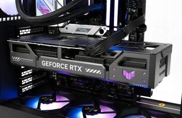 Komputronik Ultimate R770 [L22] Ryzen 7 | RTX 5070 Ti | 64GB | 4TB+8TB