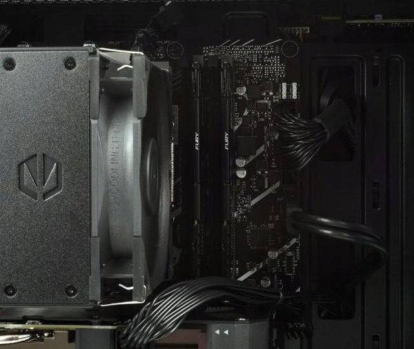 Komputer Komputronik Komputronik Infinity X514 [B14] i5 | RTX 4060 Ti | 32GB | 2TB | W11H