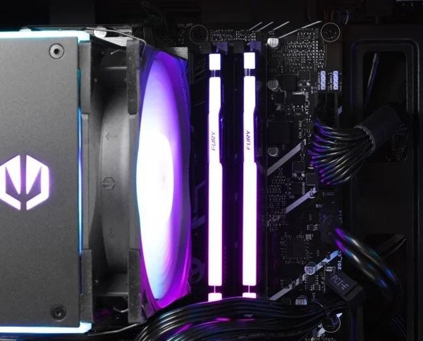 Komputronik Infinity X514 [E08] i5 | RTX 5050 | 32GB | 2TB | W11H