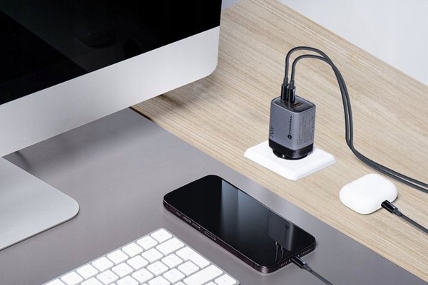 ForCell F-Energy GaN III VT-37 Φορτιστής Δικτύου 70W, 2x USB-C & 1x USB-A, PD QC4.0, με Οθόνη LCD, Γκρι